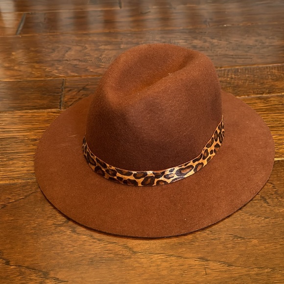 Brown felt  leopard rim hat - Picture 2 of 3